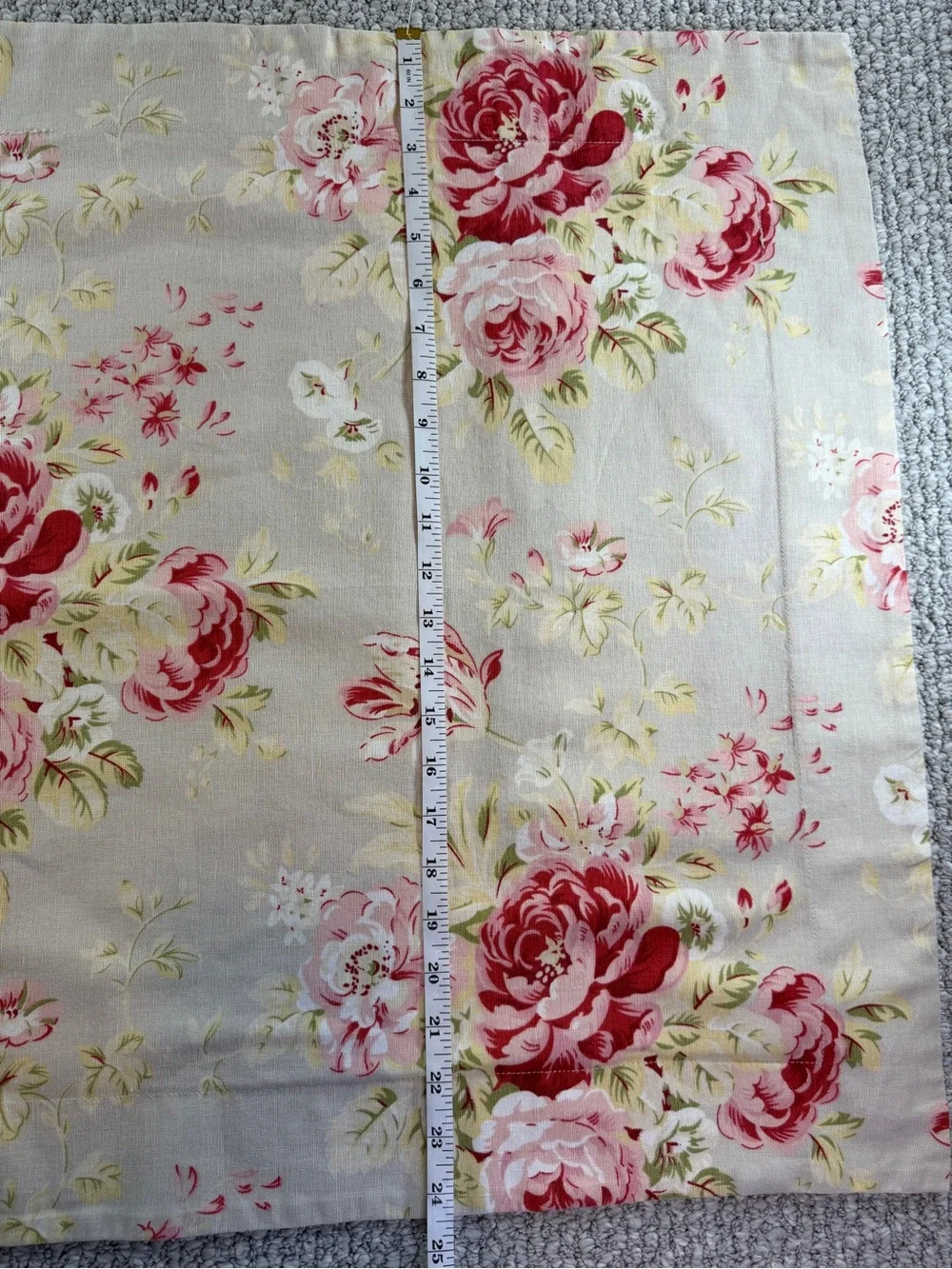 Pottery Barn Vintage Pillow Sham Shabby-Chic English Cabbage Rose Print Standard